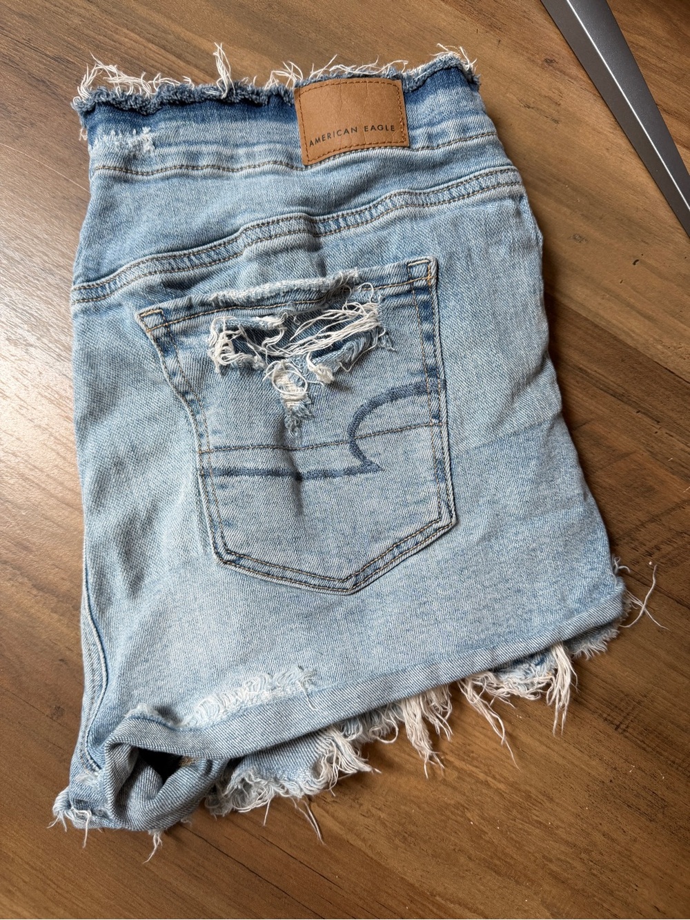 American Eagle Super Hi-Rise Shortie Super Stretch Denim Shorts Size 10